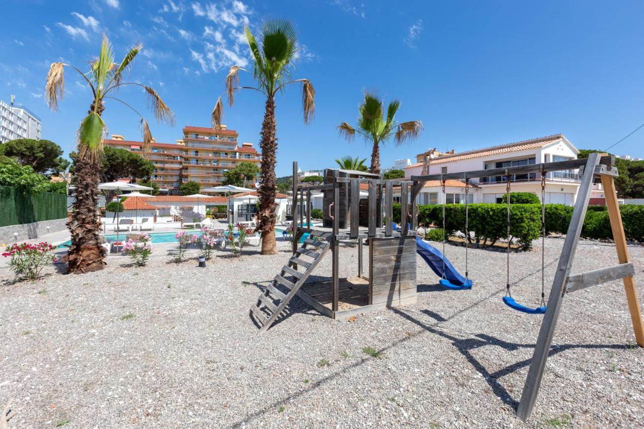 Malgrat De Mar Beachfront Village Ngoại thất bức ảnh